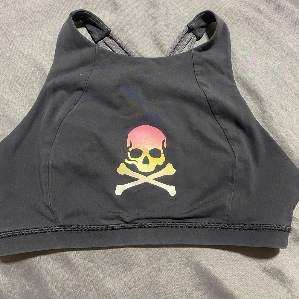 lululemon athletica Black Crop Top with Pink-to-Yellow Gradient Skull Graphic